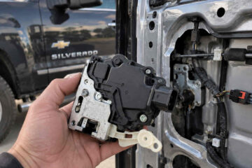 Chevy Silverado Door Lock Actuator: Symptoms & Fix