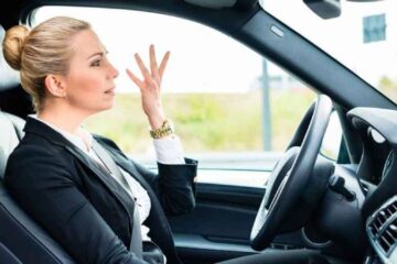 Why Does My Car Turn Off While Driving? 10 Causes